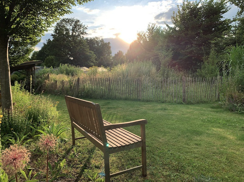 Wie wird ein Garten seniorengerecht?